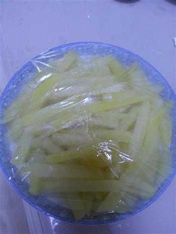 KFC炸薯条怎么做，KFC炸薯条怎么做好吃，KFC炸薯条做法
