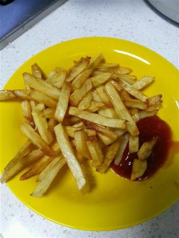 KFC炸薯条怎么做，KFC炸薯条怎么做好吃，KFC炸薯条做法