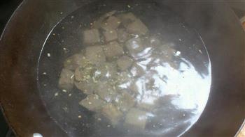牛红芹菜汤怎么做，牛红芹菜汤怎么做好吃，牛红芹菜汤做法