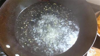 牛红芹菜汤怎么做，牛红芹菜汤怎么做好吃，牛红芹菜汤做法