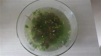 牛红芹菜汤怎么做，牛红芹菜汤怎么做好吃，牛红芹菜汤做法