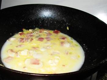 奶油培根蘑菇意面怎么做，奶油培根蘑菇意面怎么做好吃，奶油培根蘑菇意面做法