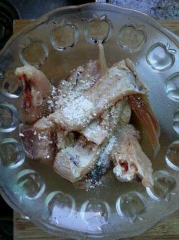 爆炒酸辣鱼头怎么做，爆炒酸辣鱼头怎么做好吃，爆炒酸辣鱼头做法