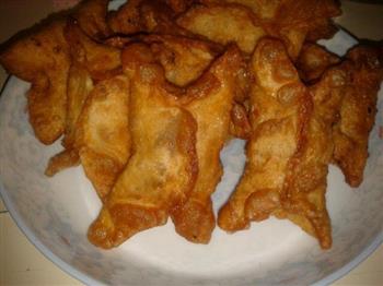 小零食-油炸糖角，油炸腊肠角怎么做，小零食-油炸糖角，油炸腊肠角怎么做好吃，小零食-油炸糖角，油炸腊肠角做法