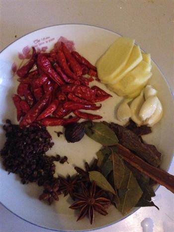 自制绝味麻辣卤味怎么做，自制绝味麻辣卤味怎么做好吃，自制绝味麻辣卤味做法
