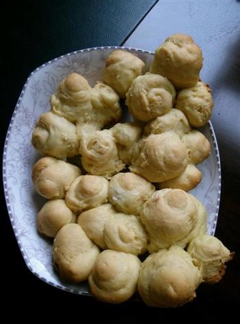 电饭锅面包怎么做，电饭锅面包怎么做好吃，电饭锅面包做法