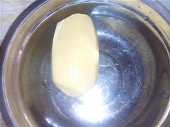 葱香纽扣土豆饼怎么做，葱香纽扣土豆饼怎么做好吃，葱香纽扣土豆饼做法