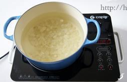 皂角米西米果冻怎么做，皂角米西米果冻怎么做好吃，皂角米西米果冻做法