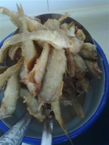 食心食意-香辣小鱼怎么做，食心食意-香辣小鱼怎么做好吃，食心食意-香辣小鱼做法