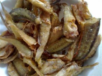 食心食意-香辣小鱼怎么做，食心食意-香辣小鱼怎么做好吃，食心食意-香辣小鱼做法