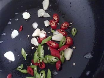 食心食意-香辣小鱼怎么做，食心食意-香辣小鱼怎么做好吃，食心食意-香辣小鱼做法