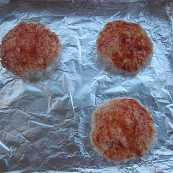 米饭披萨怎么做，米饭披萨怎么做好吃，米饭披萨做法