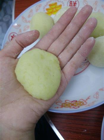 蟹柳土豆丸子怎么做，蟹柳土豆丸子怎么做好吃，蟹柳土豆丸子做法
