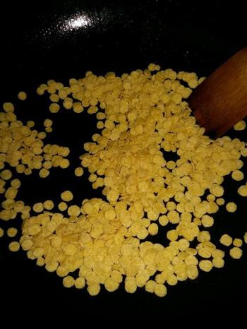 焦糖玉米片-宝宝零食怎么做，焦糖玉米片-宝宝零食怎么做好吃，焦糖玉米片-宝宝零食做法