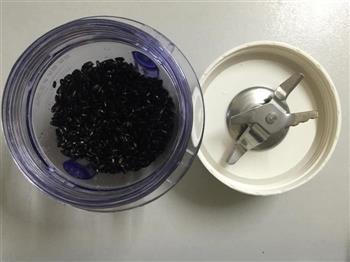 “蒸蒸”好吃的黑米糕怎么做，“蒸蒸”好吃的黑米糕怎么做好吃，“蒸蒸”好吃的黑米糕做法