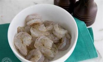 生菜虾仁卷怎么做，生菜虾仁卷怎么做好吃，生菜虾仁卷做法