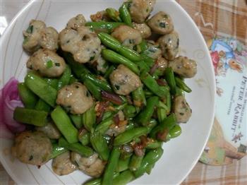 四季豆炒鱼滑怎么做，四季豆炒鱼滑怎么做好吃，四季豆炒鱼滑做法
