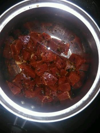 五香牛肉粒怎么做，五香牛肉粒怎么做好吃，五香牛肉粒做法