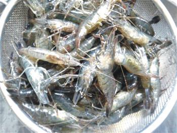 红烧籽河虾怎么做，红烧籽河虾怎么做好吃，红烧籽河虾做法