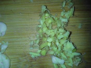 西红柿鲫鱼汤怎么做，西红柿鲫鱼汤怎么做好吃，西红柿鲫鱼汤做法