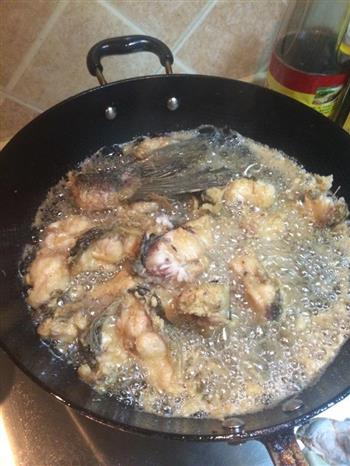 泡椒酥鱼怎么做，泡椒酥鱼怎么做好吃，泡椒酥鱼做法