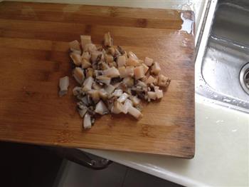 鲍鱼闷饭怎么做，鲍鱼闷饭怎么做好吃，鲍鱼闷饭做法