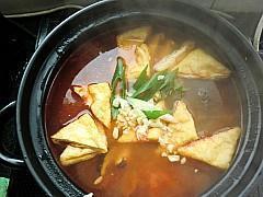 韩式泡菜豆腐汤怎么做，韩式泡菜豆腐汤怎么做好吃，韩式泡菜豆腐汤做法