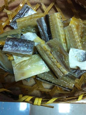 鳗鱼腐竹煲怎么做，鳗鱼腐竹煲怎么做好吃，鳗鱼腐竹煲做法