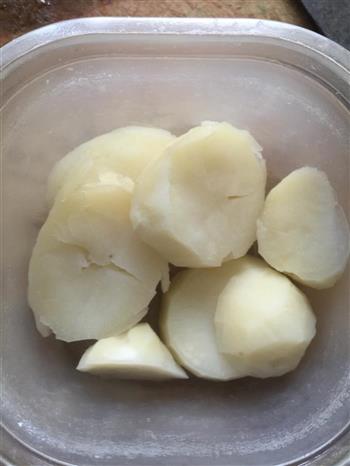 向小脆致敬的黑椒mini薯饼怎么做，向小脆致敬的黑椒mini薯饼怎么做好吃，向小脆致敬的黑椒mini薯饼做法