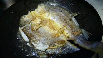 瘦身低脂◆干煎大黄鱼怎么做，瘦身低脂◆干煎大黄鱼怎么做好吃，瘦身低脂◆干煎大黄鱼做法