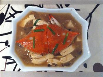 梭子蟹炖豆腐怎么做，梭子蟹炖豆腐怎么做好吃，梭子蟹炖豆腐做法