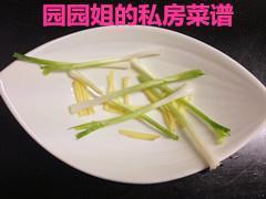 舌尖还原-梅干菜蒸鲈鱼怎么做，舌尖还原-梅干菜蒸鲈鱼怎么做好吃，舌尖还原-梅干菜蒸鲈鱼做法