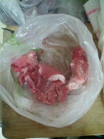 排骨炖榴莲壳怎么做，排骨炖榴莲壳怎么做好吃，排骨炖榴莲壳做法