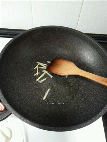 老干妈风味蟹炒年糕怎么做，老干妈风味蟹炒年糕怎么做好吃，老干妈风味蟹炒年糕做法