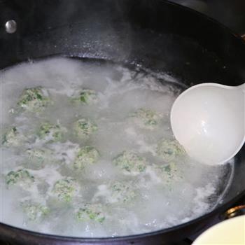 荠菜丸子汤怎么做，荠菜丸子汤怎么做好吃，荠菜丸子汤做法