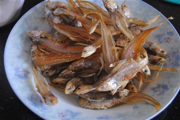 香酥鱼干怎么做，香酥鱼干怎么做好吃，香酥鱼干做法