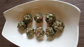 荠菜丸子汤怎么做，荠菜丸子汤怎么做好吃，荠菜丸子汤做法