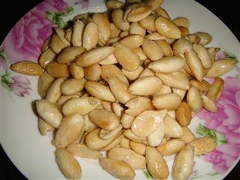 琥珀杏仁怎么做，琥珀杏仁怎么做好吃，琥珀杏仁做法