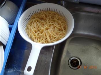 培根蘑菇意面怎么做，培根蘑菇意面怎么做好吃，培根蘑菇意面做法