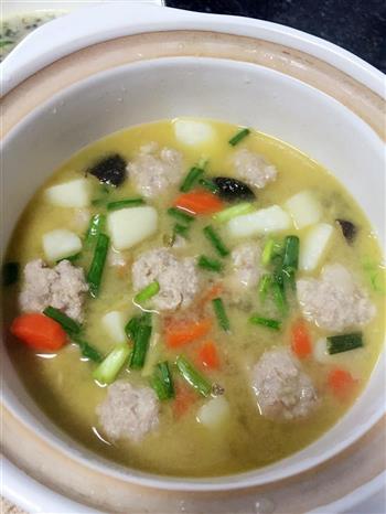 肉丸汤怎么做，肉丸汤怎么做好吃，肉丸汤做法