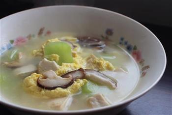 香菇莴苣豆腐汤莴笋蛋汤怎么做，香菇莴苣豆腐汤莴笋蛋汤怎么做好吃，香菇莴苣豆腐汤莴笋蛋汤做法