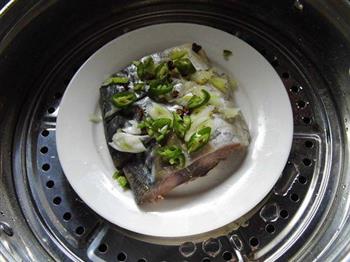 尖椒蒸鲅鱼干怎么做，尖椒蒸鲅鱼干怎么做好吃，尖椒蒸鲅鱼干做法