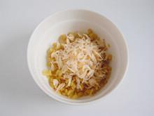 圈圈鸡蛋饼怎么做，圈圈鸡蛋饼怎么做好吃，圈圈鸡蛋饼做法