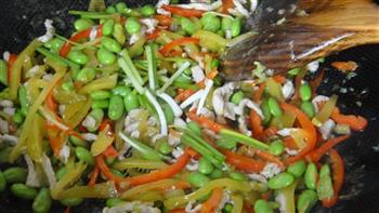 榨菜肉丝炒毛豆怎么做，榨菜肉丝炒毛豆怎么做好吃，榨菜肉丝炒毛豆做法
