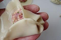 柳叶煎饺怎么做，柳叶煎饺怎么做好吃，柳叶煎饺做法