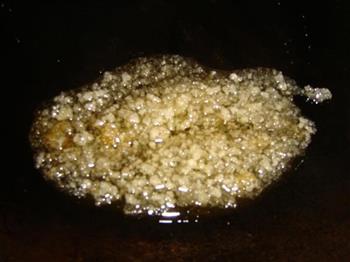 拔丝炸鸡怎么做，拔丝炸鸡怎么做好吃，拔丝炸鸡做法