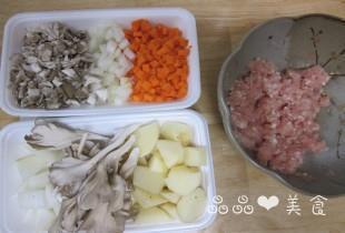 蘑菇鸡肉酱浇头面怎么做，蘑菇鸡肉酱浇头面怎么做好吃，蘑菇鸡肉酱浇头面做法