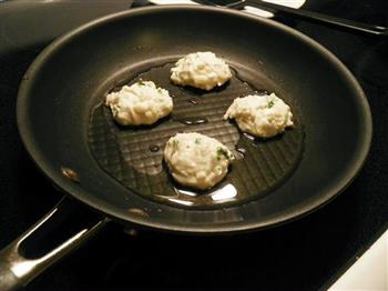 土豆玉米饼怎么做，土豆玉米饼怎么做好吃，土豆玉米饼做法