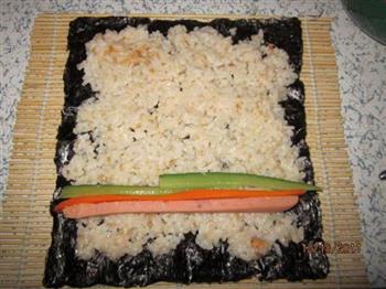 肉松寿司怎么做，肉松寿司怎么做好吃，肉松寿司做法