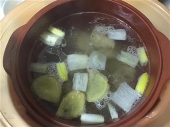 枸杞荸荠排骨汤怎么做，枸杞荸荠排骨汤怎么做好吃，枸杞荸荠排骨汤做法